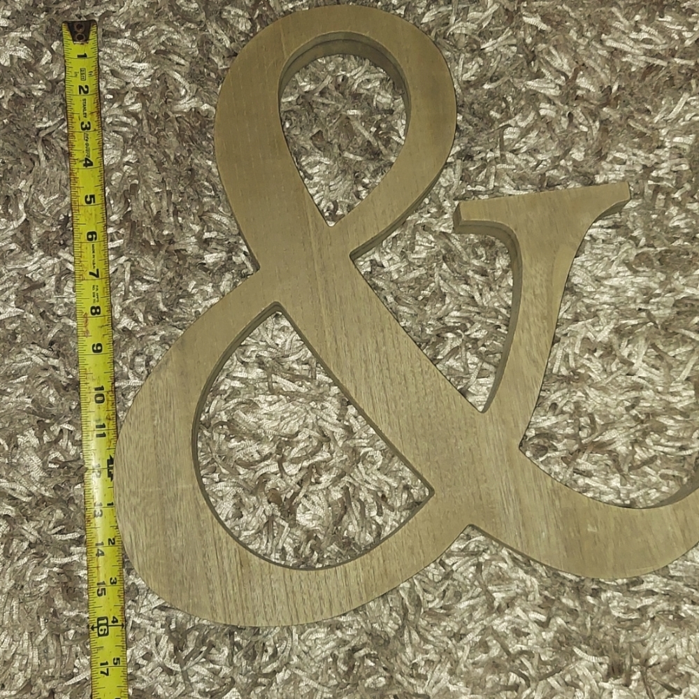 Wall decor - & - Picture 8 of 11
